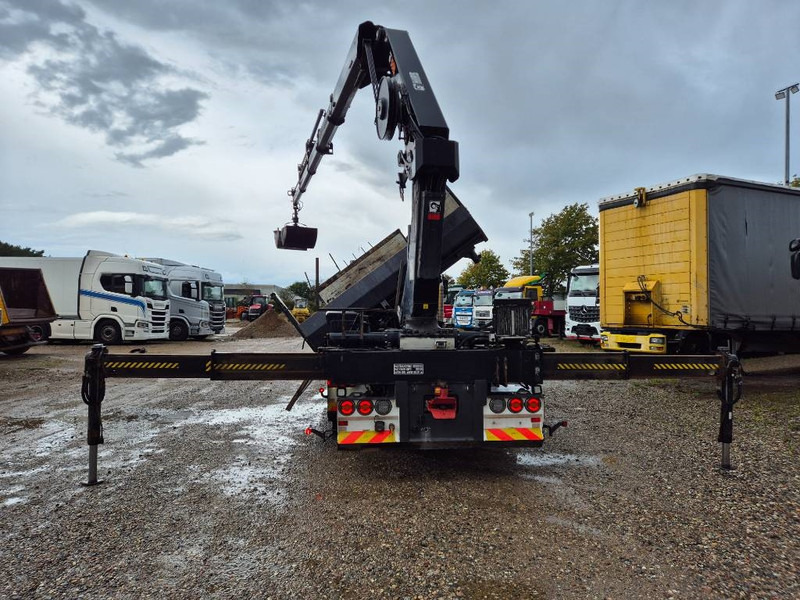 Volvo FM 460 8x4/4 //HIAB 211 EP-4 // 3 sidetip - Camião grua: foto 4 Volvo FM 460 8x4/4 //HIAB 211 EP-4 // 3 sidetip - Camião grua: foto 4