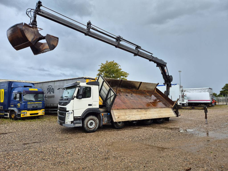 Volvo FM 460 8x4/4 //HIAB 211 EP-4 // 3 sidetip - Camião grua: foto 1 Volvo FM 460 8x4/4 //HIAB 211 EP-4 // 3 sidetip - Camião grua: foto 1