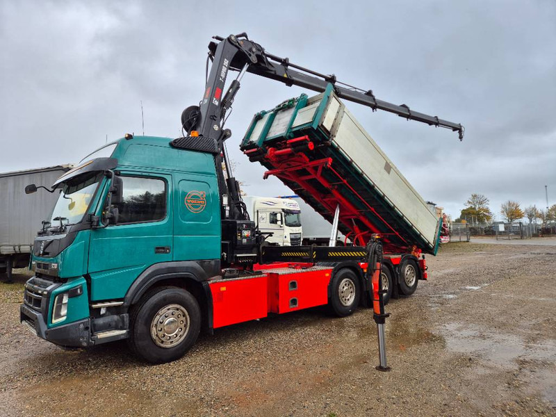 Volvo FMX 500 8x4 // HIAB X-HIPRO 262 EP-5 // 3-Tipper - Camião grua: foto 1 Volvo FMX 500 8x4 // HIAB X-HIPRO 262 EP-5 // 3-Tipper - Camião grua: foto 1