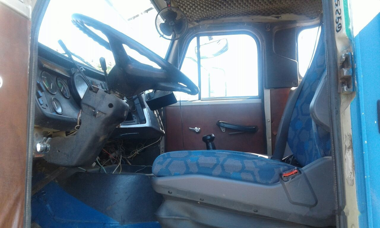 Volvo N.12 - Caminhão limpa fossa: foto 5 Volvo N.12 - Caminhão limpa fossa: foto 5