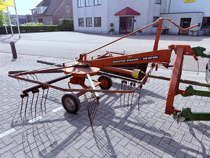 Deutz-Fahr KS90 DN Cirkelhark - Ancinho enleirador: foto 4 Deutz-Fahr KS90 DN Cirkelhark - Ancinho enleirador: foto 4