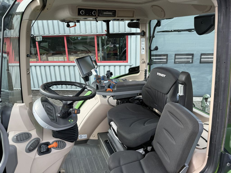 Fendt 720 S4 Vario Profi Plus - Trator: foto 5 Fendt 720 S4 Vario Profi Plus - Trator: foto 5