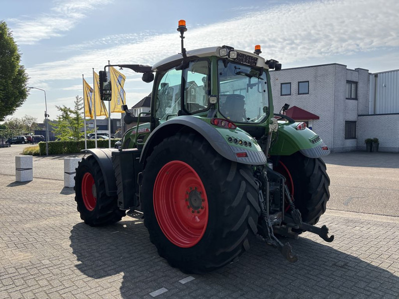Fendt 724 Vario Profi Plus GEN 6 - Trator: foto 3 Fendt 724 Vario Profi Plus GEN 6 - Trator: foto 3