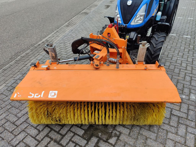 Nesbo HF1600S Veegmachine - Vassoura por Veículo municipal/ Especial: foto 4 Nesbo HF1600S Veegmachine - Vassoura por Veículo municipal/ Especial: foto 4