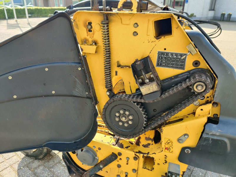 Leasing de New Holland 273 Gras Pick Up New Holland 273 Gras Pick Up: foto 10