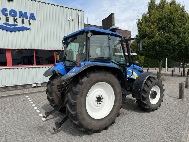 New Holland T5040 CAB + GPS - Trator: foto 3 New Holland T5040 CAB + GPS - Trator: foto 3
