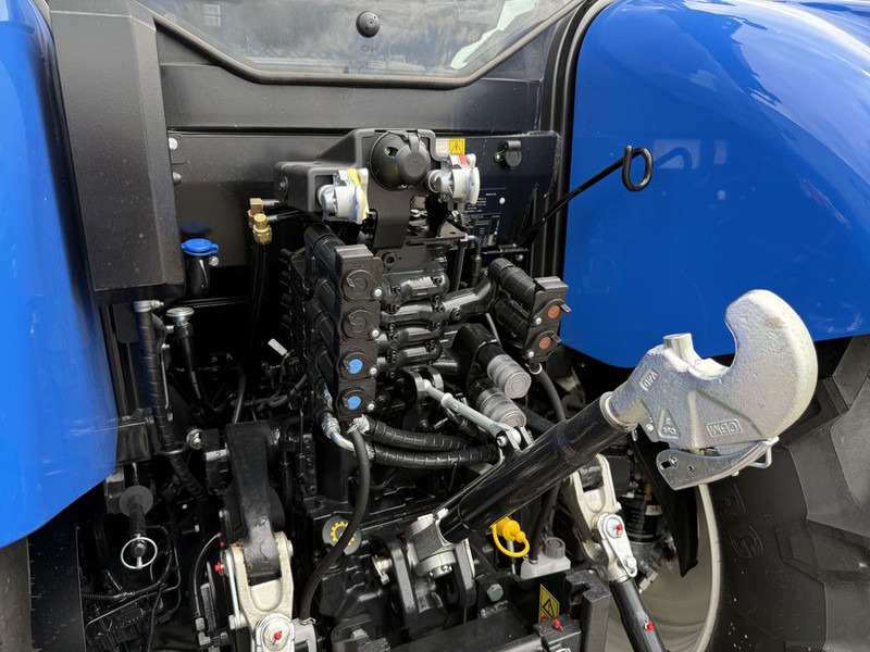 Trator novo New Holland T6.180 AC Stage V: foto 11