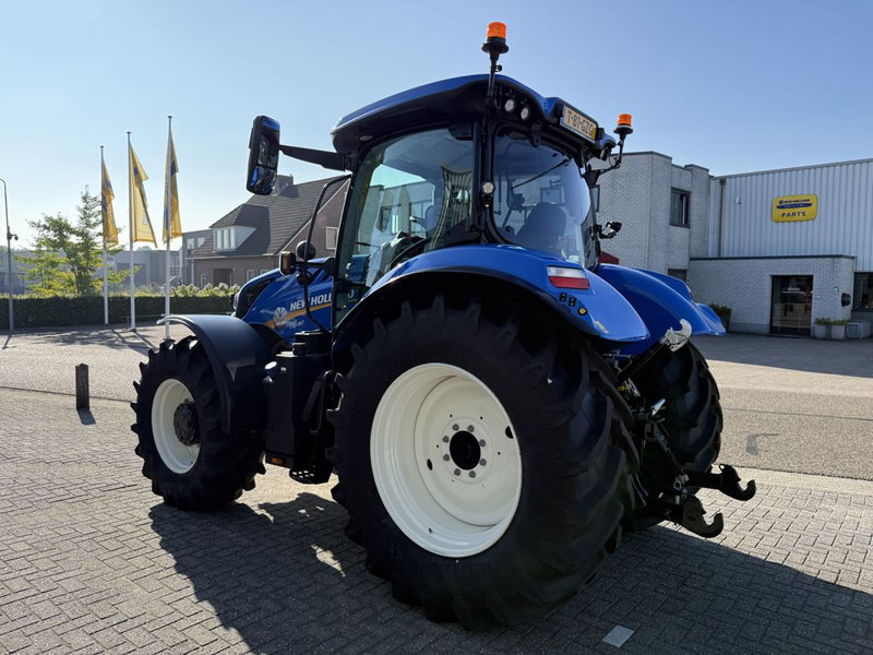 New Holland T6.180 AC Stage V - Trator: foto 2 New Holland T6.180 AC Stage V - Trator: foto 2
