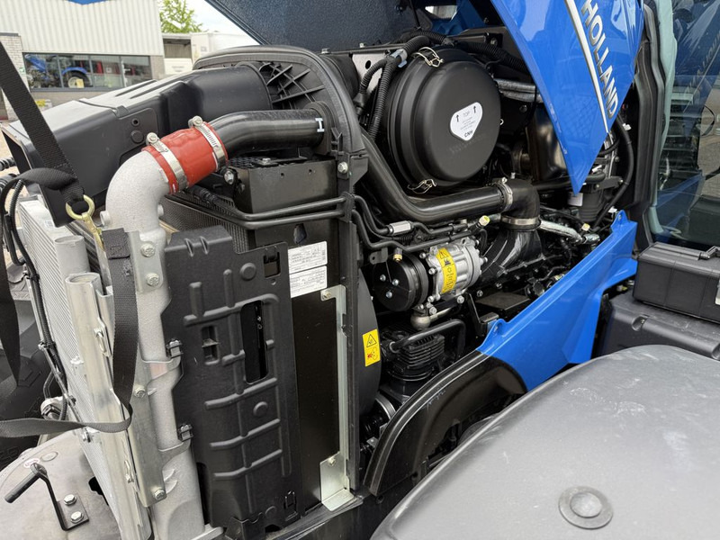 Trator novo New Holland T6.180 AC Stage V: foto 10