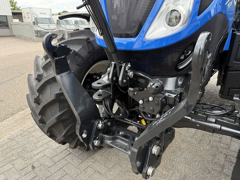 Trator novo New Holland T6.180 AC Stage V: foto 6