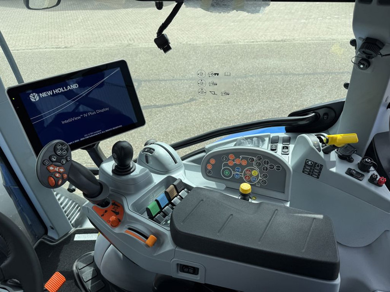 Trator novo New Holland T6.180 AC Stage V: foto 14