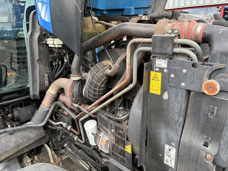 Trator New Holland T6080 Power Command: foto 17