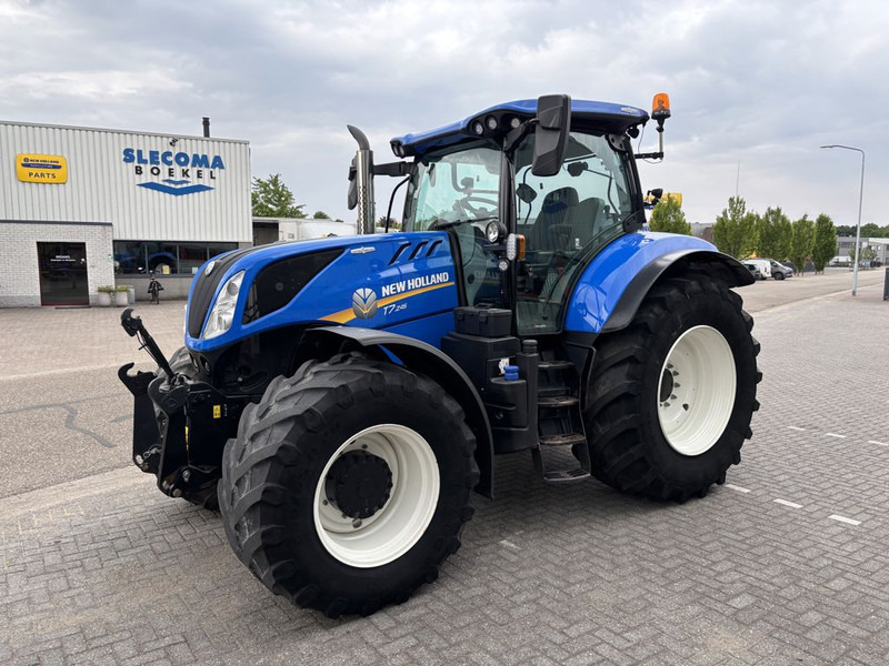 New Holland T7.245 AC STAGE V - Trator: foto 1 New Holland T7.245 AC STAGE V - Trator: foto 1
