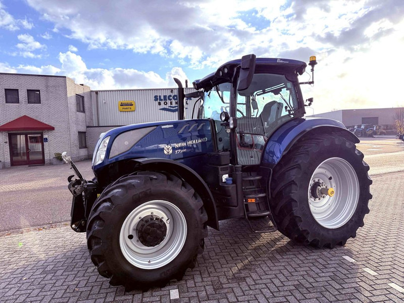 New Holland T7.270 AC Stage V Blue Power - Trator: foto 2 New Holland T7.270 AC Stage V Blue Power - Trator: foto 2