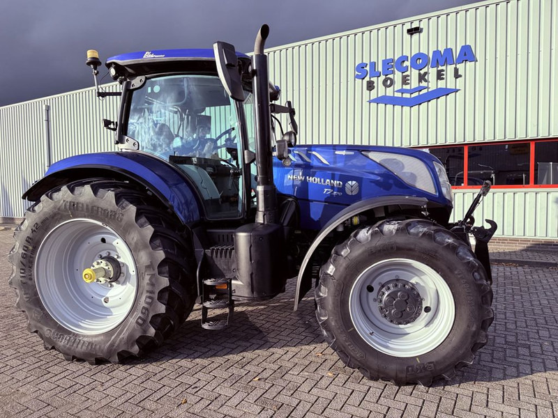 New Holland T7.270 AC Stage V Blue Power - Trator: foto 4 New Holland T7.270 AC Stage V Blue Power - Trator: foto 4