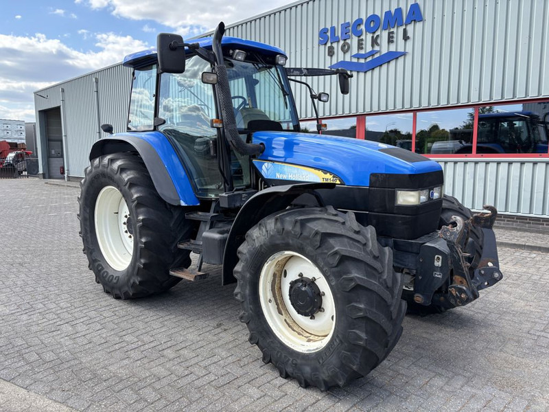 New Holland TM140 Power Command - Trator: foto 4 New Holland TM140 Power Command - Trator: foto 4