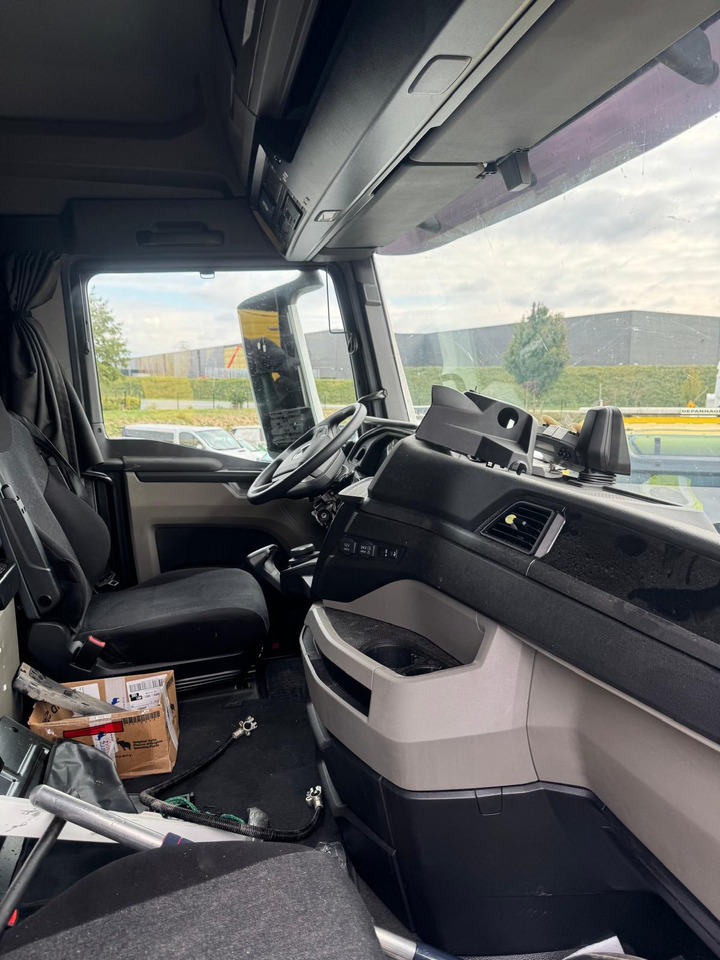 MAN TGX 18.520 - Tractor: foto 5 MAN TGX 18.520 - Tractor: foto 5