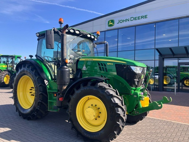 JOHN DEERE 6155R - Trator: foto 3 JOHN DEERE 6155R - Trator: foto 3
