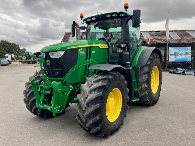 JOHN DEERE 6R 250 - Trator: foto 1 JOHN DEERE 6R 250 - Trator: foto 1