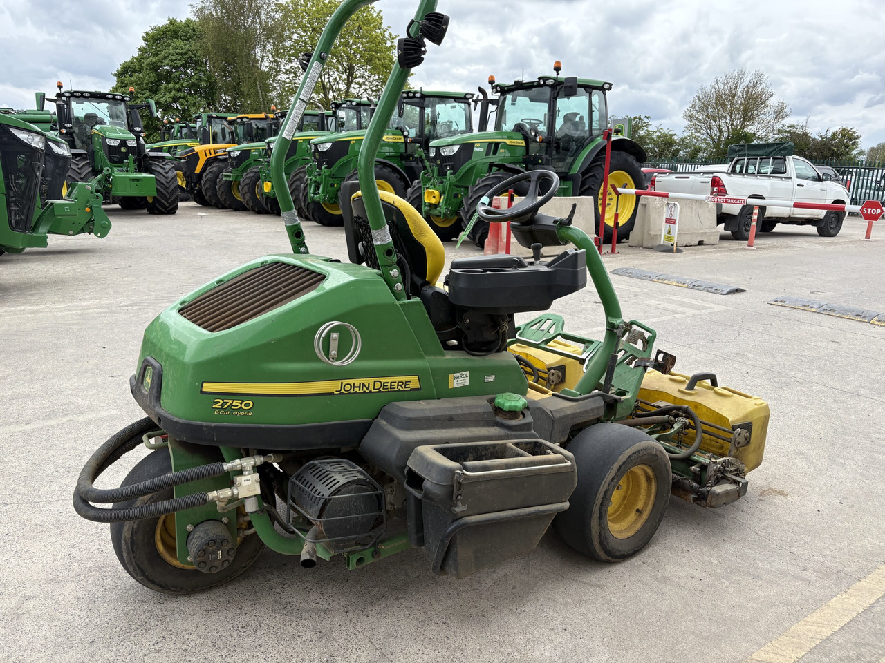 John Deere 2750E Triplex - Cortador de grama: foto 2 John Deere 2750E Triplex - Cortador de grama: foto 2