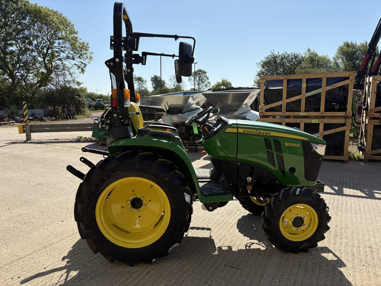 John Deere 3025E Compact Tractor - Mini trator: foto 3 John Deere 3025E Compact Tractor - Mini trator: foto 3