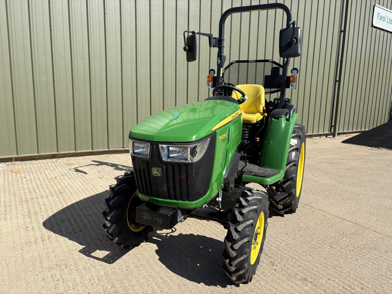 John Deere 3025E Compact Tractor - Mini trator: foto 4 John Deere 3025E Compact Tractor - Mini trator: foto 4