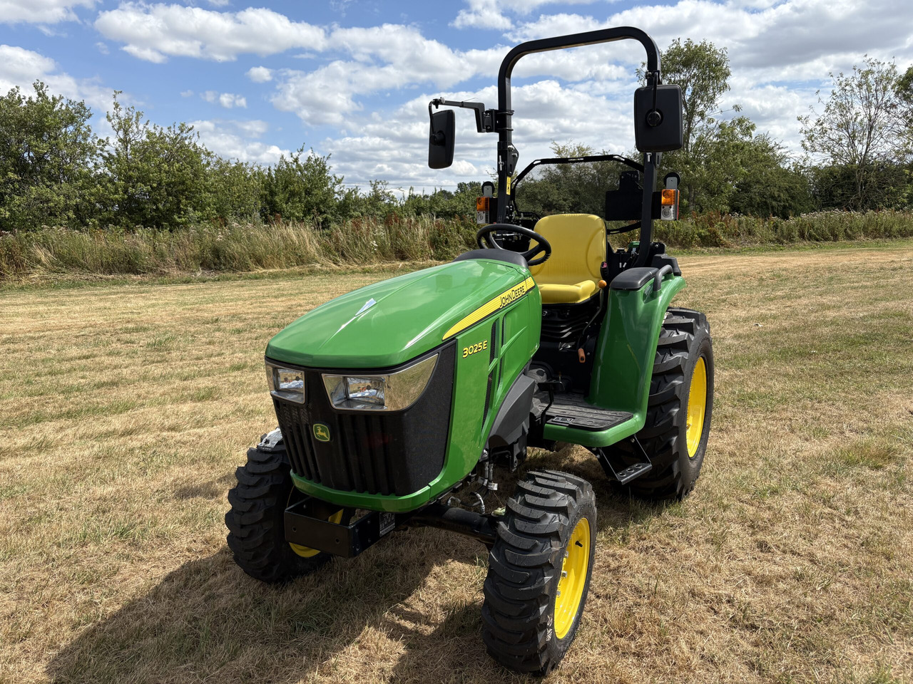 John Deere 3025E Compact Tractor - Mini trator: foto 4 John Deere 3025E Compact Tractor - Mini trator: foto 4