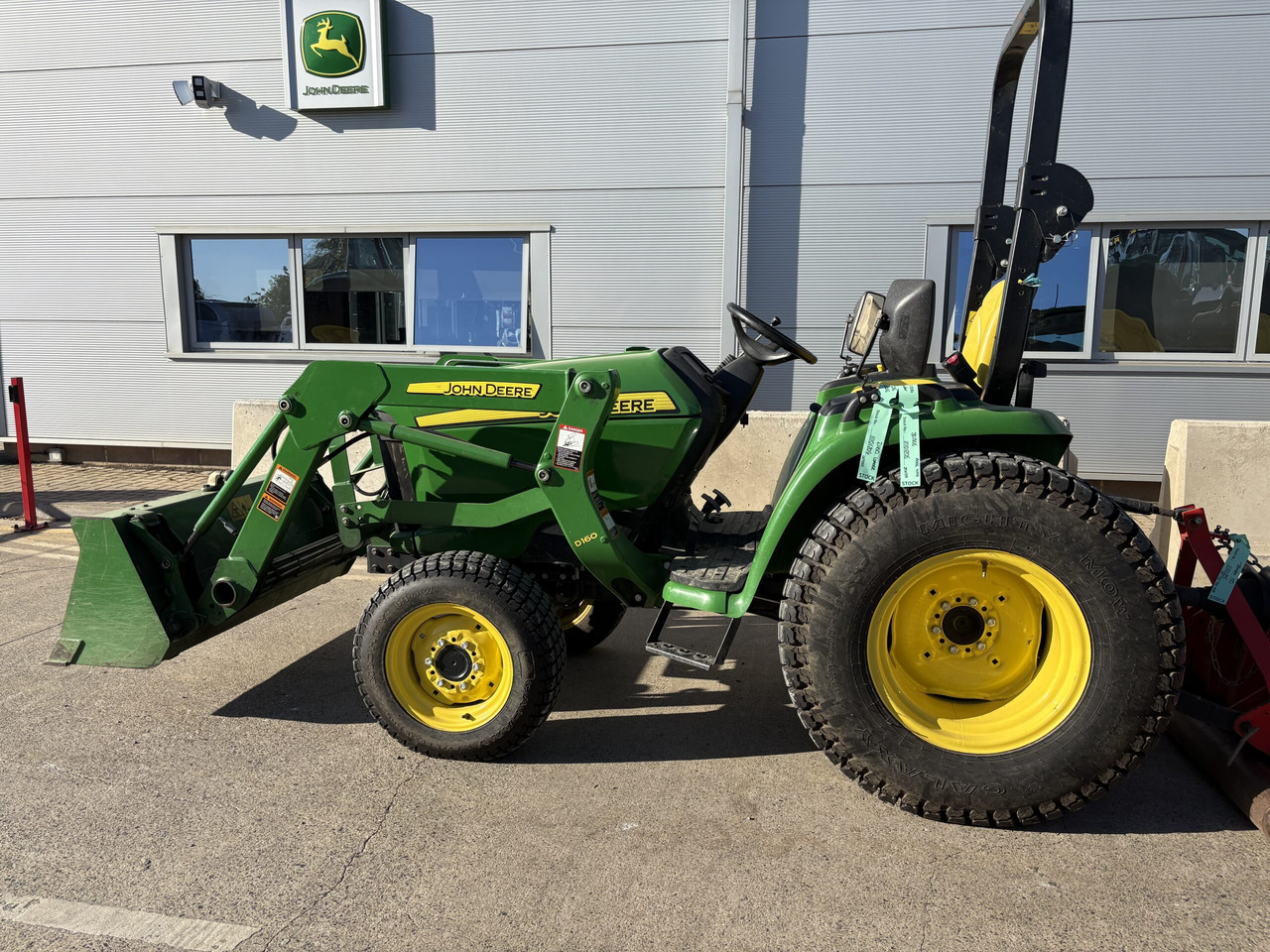 John Deere 3036E compact tractor with Loader - Mini trator: foto 1 John Deere 3036E compact tractor with Loader - Mini trator: foto 1