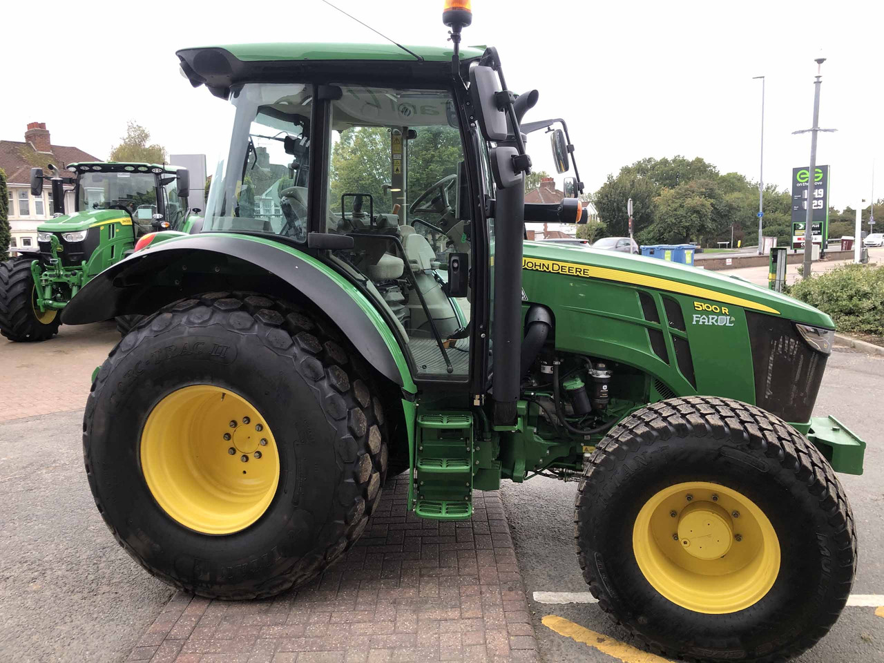 John Deere 5100R - Trator: foto 2 John Deere 5100R - Trator: foto 2
