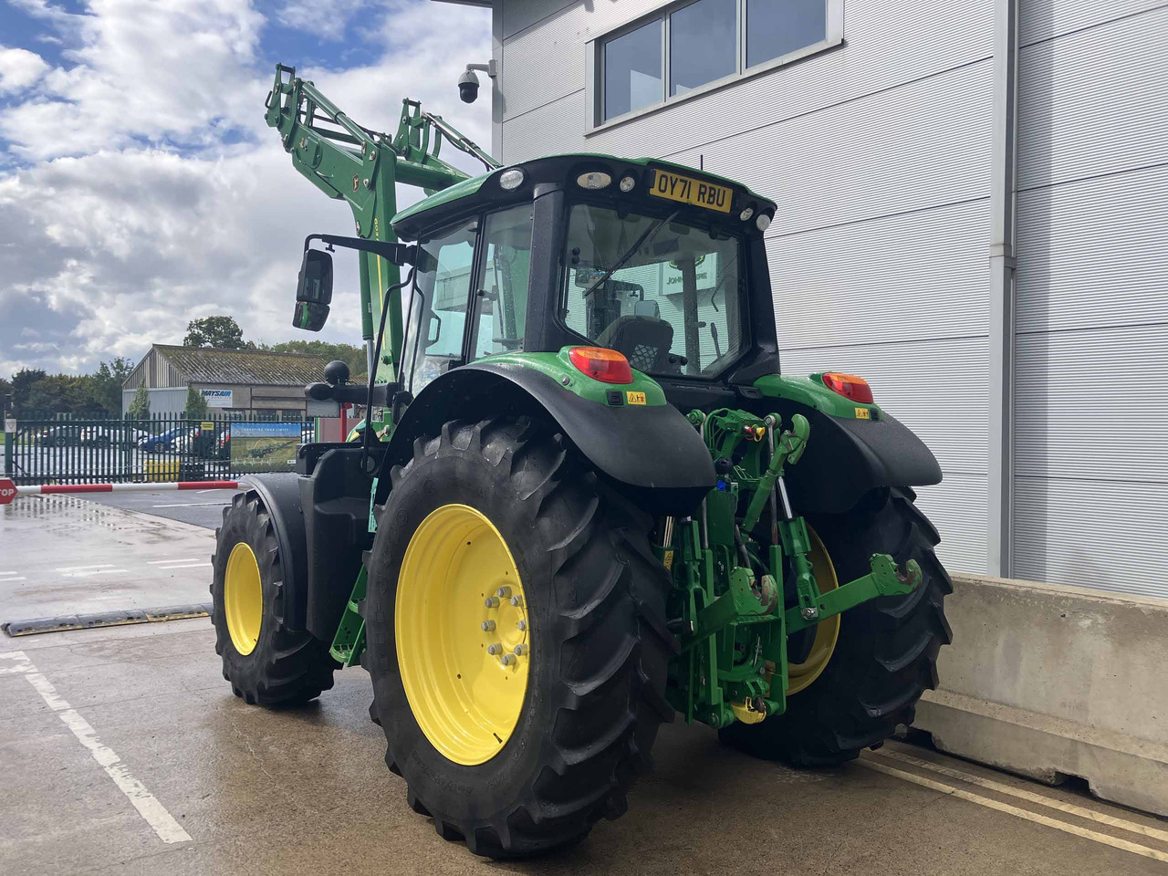 John Deere 6110M - Trator: foto 3 John Deere 6110M - Trator: foto 3