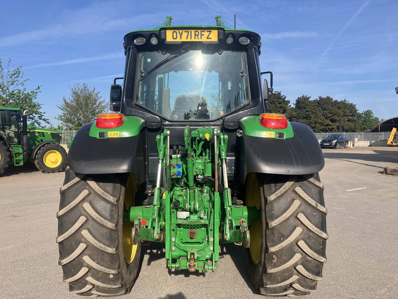 John Deere 6120M - Trator: foto 4 John Deere 6120M - Trator: foto 4