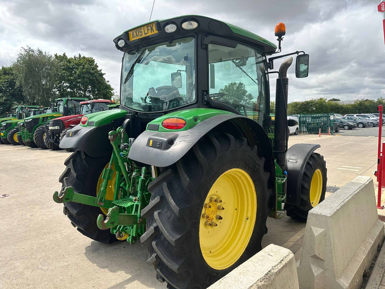 John Deere 6125R - Trator: foto 2 John Deere 6125R - Trator: foto 2