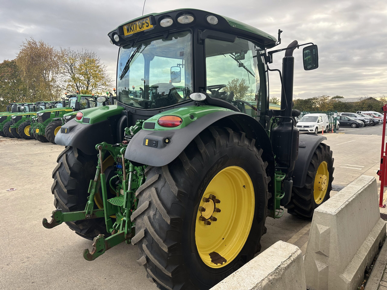 John Deere 6135R - Trator: foto 5 John Deere 6135R - Trator: foto 5