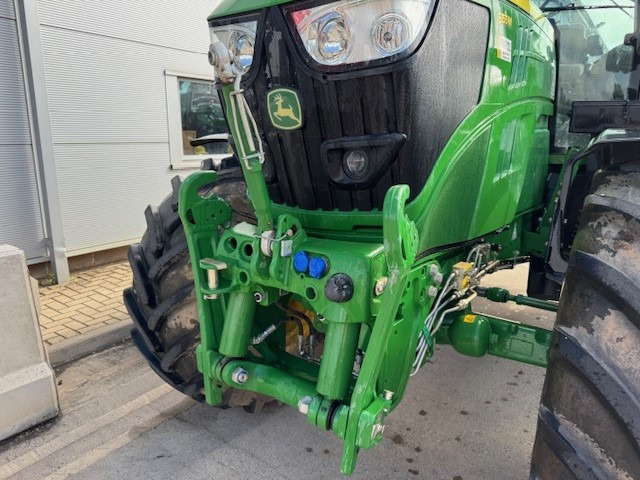 John Deere 6155M - Trator: foto 3 John Deere 6155M - Trator: foto 3