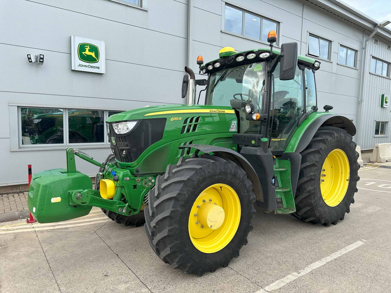 John Deere 6155R - Trator: foto 1 John Deere 6155R - Trator: foto 1