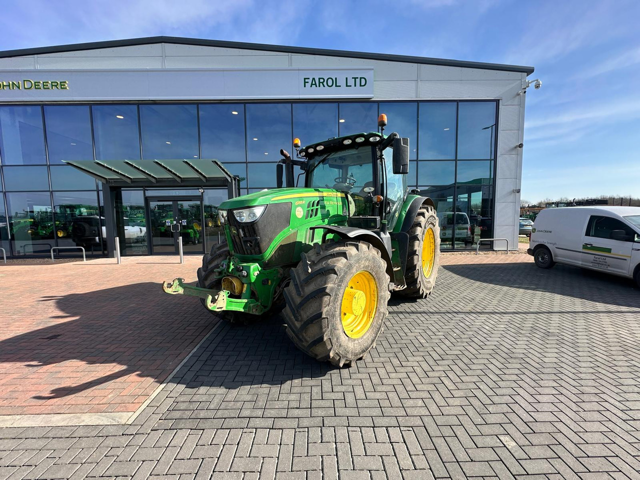 John Deere 6155R - Trator: foto 1 John Deere 6155R - Trator: foto 1