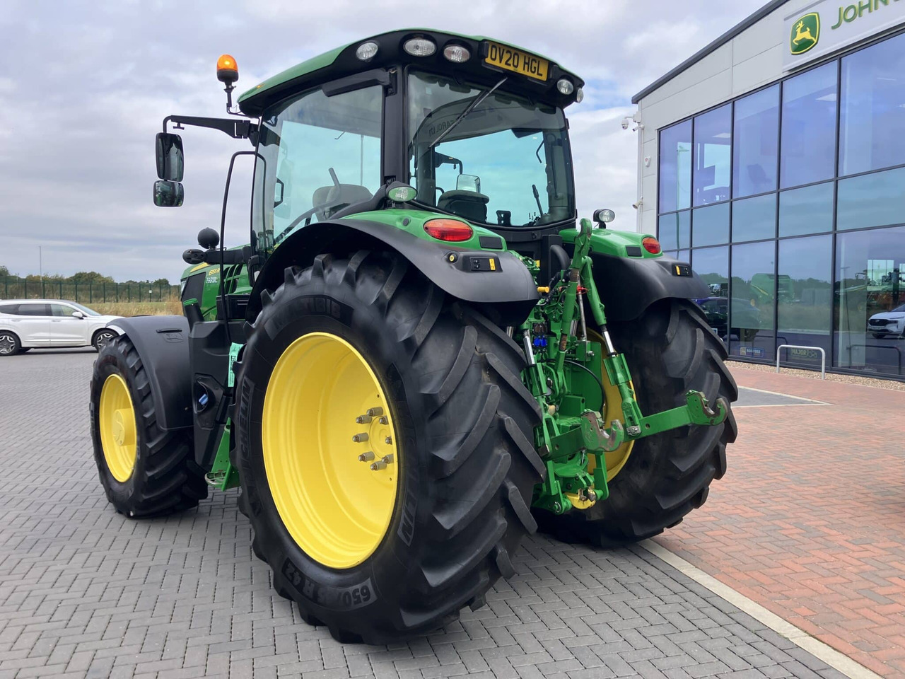 John Deere 6155R - Trator: foto 3 John Deere 6155R - Trator: foto 3