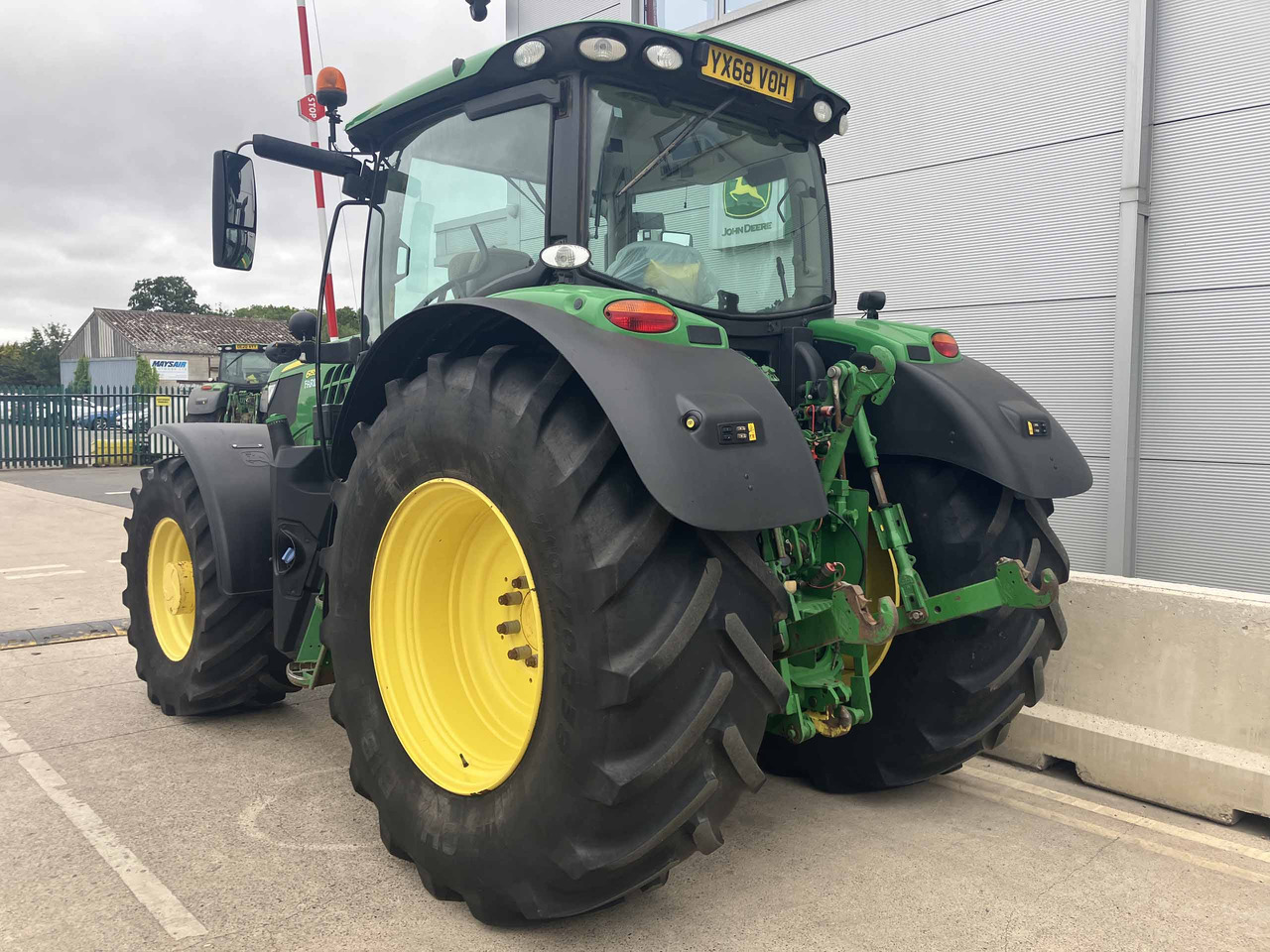 John Deere 6155R - Trator: foto 3 John Deere 6155R - Trator: foto 3