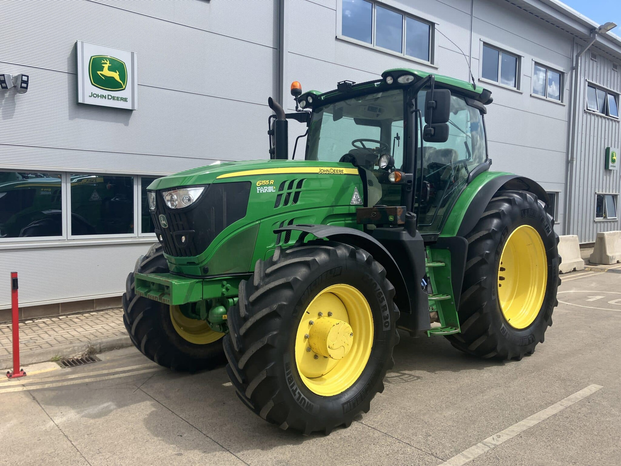 John Deere 6155R - Trator: foto 1 John Deere 6155R - Trator: foto 1