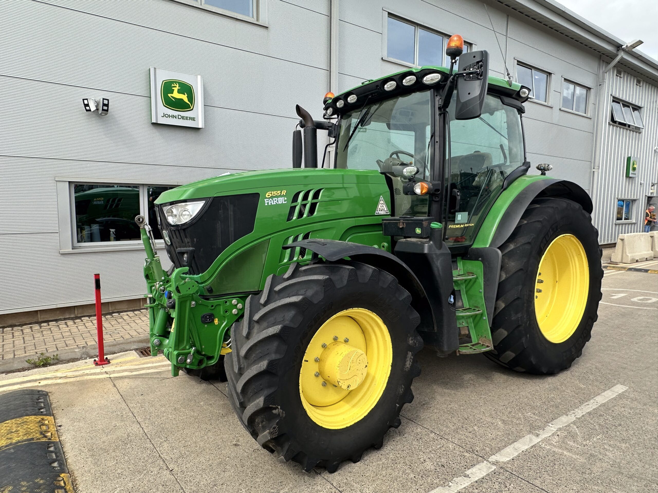 John Deere 6155R - Trator: foto 1 John Deere 6155R - Trator: foto 1