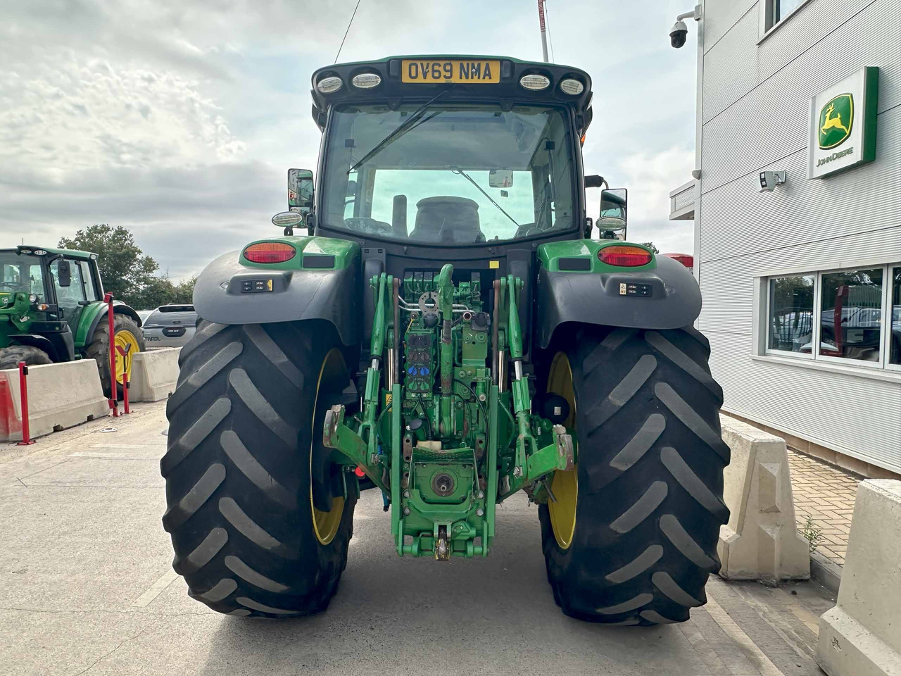 John Deere 6155R - Trator: foto 4 John Deere 6155R - Trator: foto 4