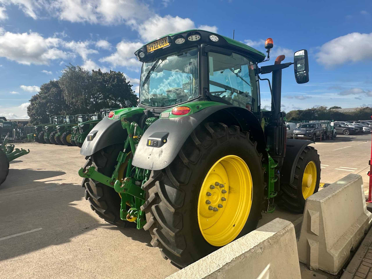 John Deere 6215R - Trator: foto 4 John Deere 6215R - Trator: foto 4