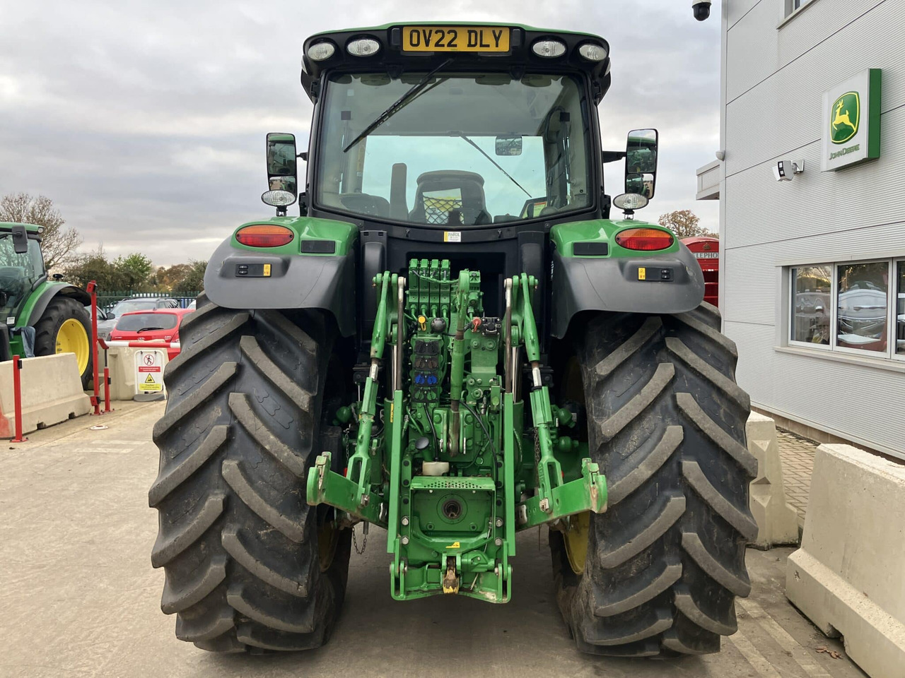 John Deere 6215R - Trator: foto 4 John Deere 6215R - Trator: foto 4