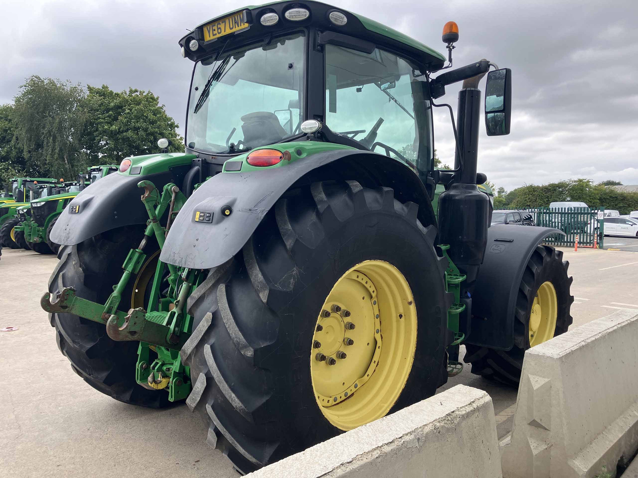 John Deere 6215R - Trator: foto 5 John Deere 6215R - Trator: foto 5