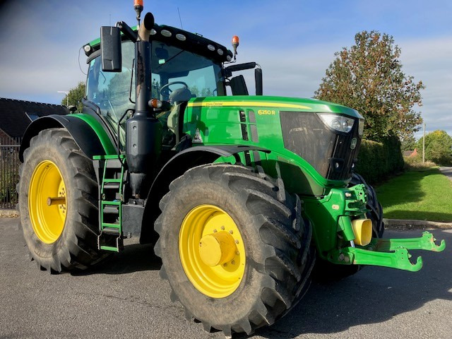 John Deere 6250R - Trator: foto 1 John Deere 6250R - Trator: foto 1