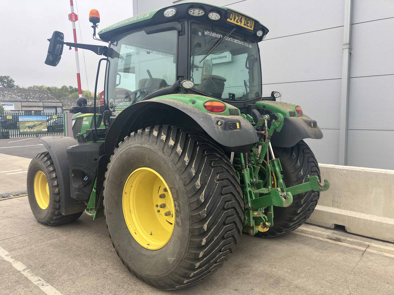 John Deere 6R 130 - Trator: foto 3 John Deere 6R 130 - Trator: foto 3
