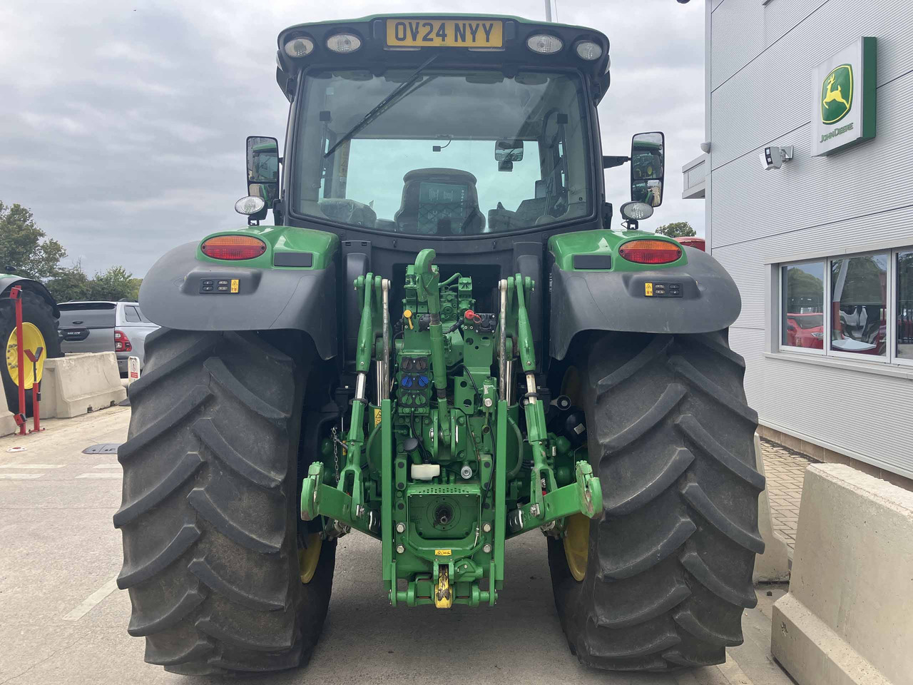 John Deere 6R 155 - Trator: foto 4 John Deere 6R 155 - Trator: foto 4