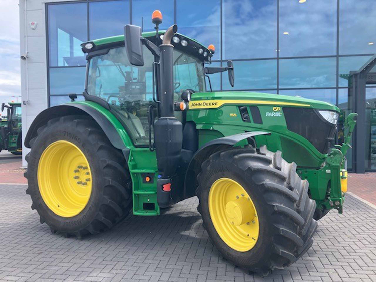 John Deere 6R 155 - Trator: foto 2 John Deere 6R 155 - Trator: foto 2