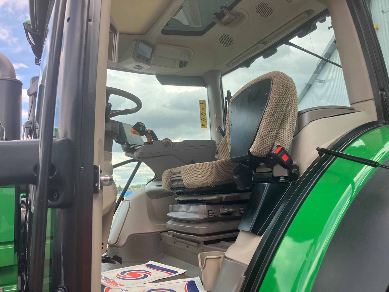 John Deere 6R 155 - Trator: foto 5 John Deere 6R 155 - Trator: foto 5