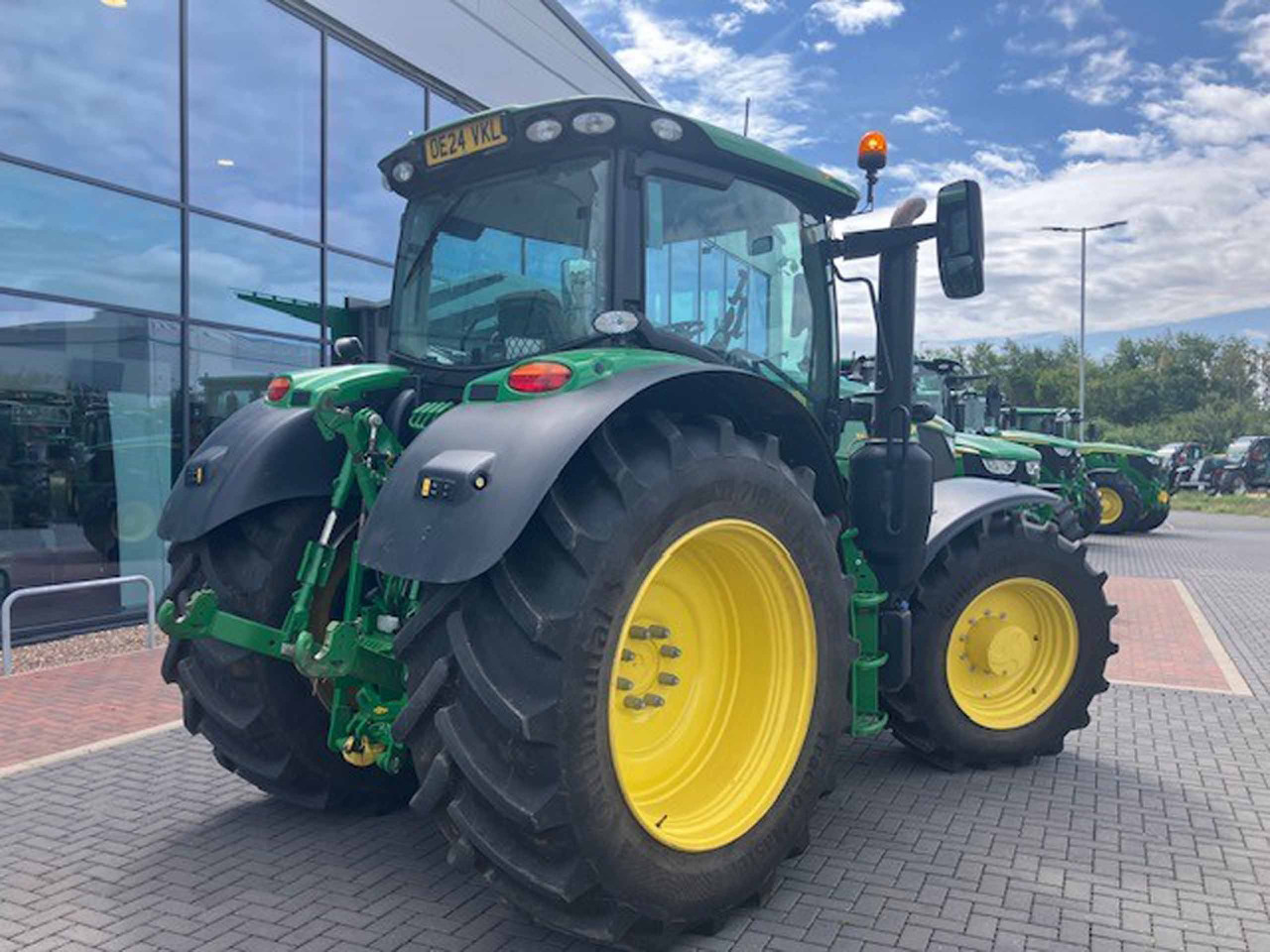 John Deere 6R 155 - Trator: foto 3 John Deere 6R 155 - Trator: foto 3